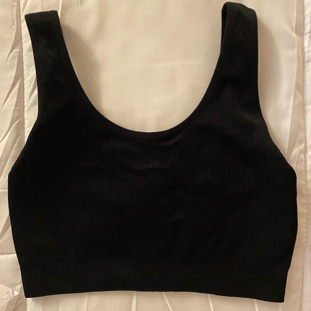 Black NVTGN Size Small Sports Bra